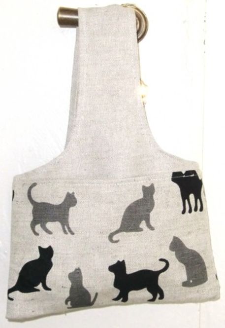Hovedbilde Liten strikkeveske med katter